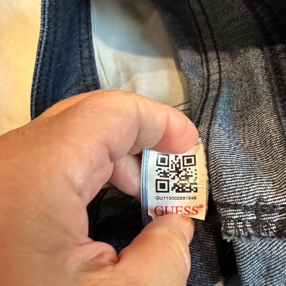 Guess Jean Shorts Denim Bermuda Preppy Classic Stretch Dark Academia Size 28 - Picture 8 of 8